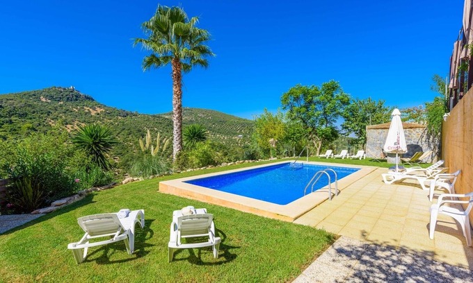 Prado del Rey Villa | Cortijo El Borbollón Prado del Rey by Ruralidays