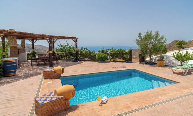 Arenas Villa | Cortijo Miraflores Arenas by Ruralidays