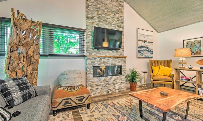 Blodgett Mills House | Cortland Abode: 1 Mi to Greek Peak Mountain Resort