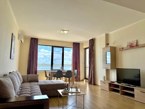 Pomorie Apartment | Cosher Gardenia Palace Apt 6