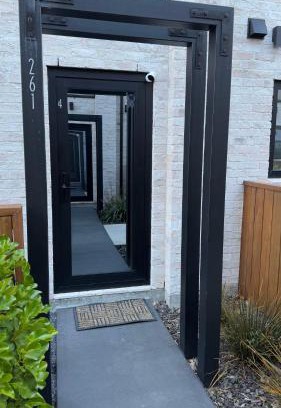 Christchurch City Centre Apartment | Cosmic Space close to the City Centre