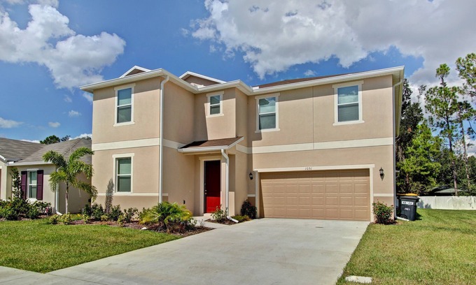 Crystal Cove House | Cost-Effectiven 8BR/5BA pool home! Near Disney,SeaWorld and Convention Ctr