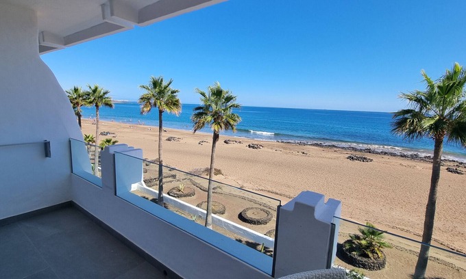 Los Pocillos Apartment | Costa Luz beach front block 6 Two bedroom apts.