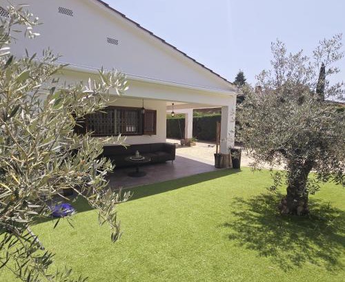 Can Carbonell Villa | Costabravasuites villa can duk