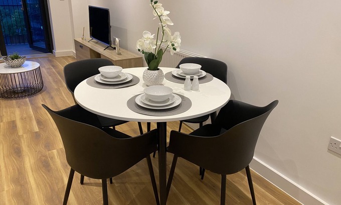 Little Ilford Apartment | Cosy 2 bedroom apartment with balcony