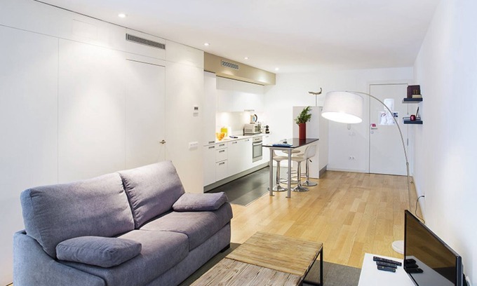 Poblenou House | Cosy 2 Bedrooms Apartment Front of the Beach