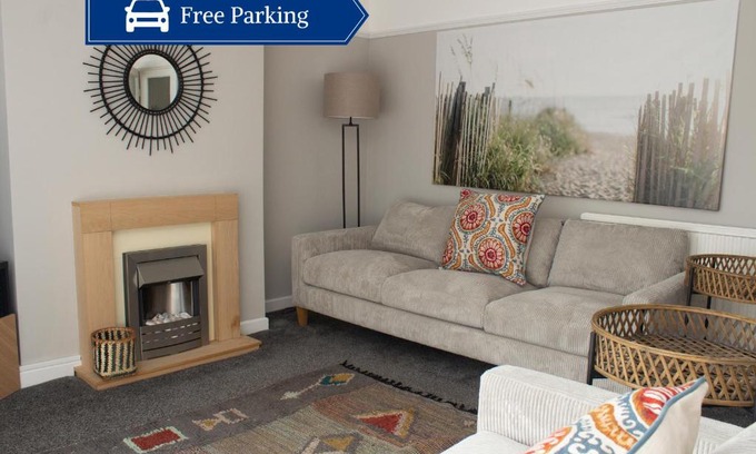 West Kirby House | Cosy 3Bed Bungalow in West Kirby, Free Parking