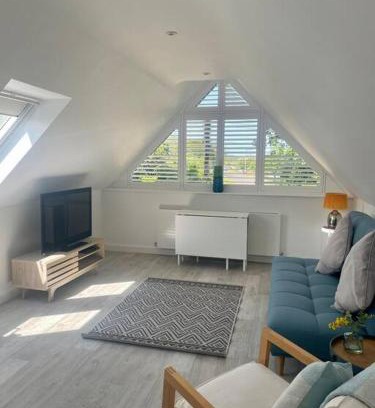 New Forest District House | Cosy accommodation, easy walk to beach!