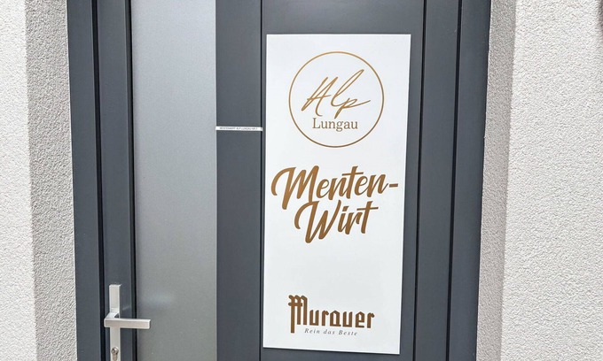 Sankt Michael im Lungau Apartment | Cosy apartment for 6 guests with WIFI, TV and balcony