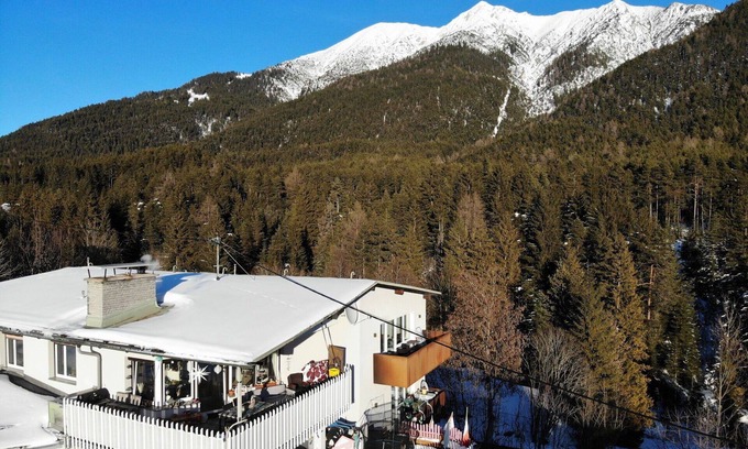 Reith bei Seefeld Apartment | Cosy apartment for 6 guests with WIFI, TV, balcony, pets allowed, panoramic view and parking