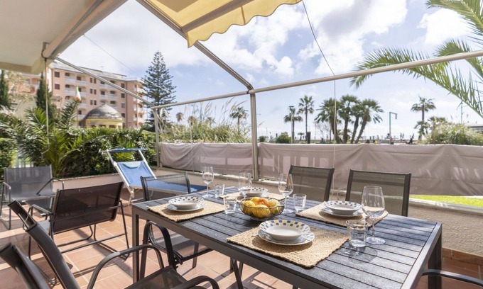 Marina di Andora Apartment | Cosy apartment for 7 guests with WIFI, TV, terrace, pets allowed and parking