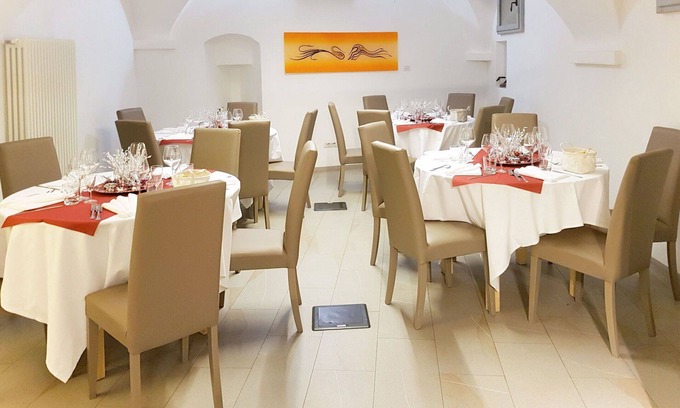 Finalborgo Apartment | Cosy apartment for 2 people with WIFI, A/C, TV, balcony, pets allowed and parking