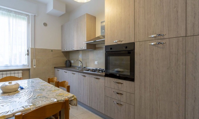 Diano Marina Apartment | Cosy apartment for 4 guests with WIFI, TV, patio and parking