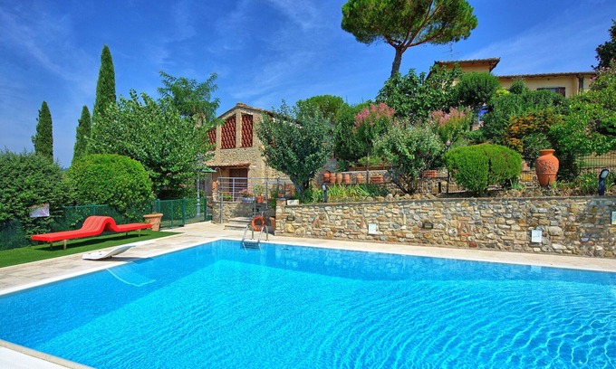 San Gimignano Apartment | Cosy apartment for 2 guests with A/C, WIFI, pool, TV, panoramic view and parking