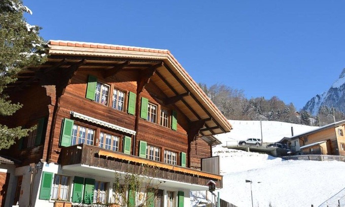 Kiental Apartment | Cosy apartment for 2 guests with WIFI and balcony
