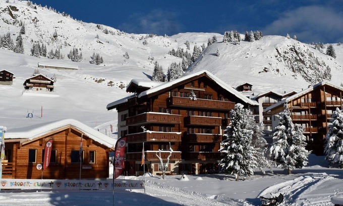 Riederalp Apartment | Cosy apartment for 4 people with WIFI, TV and balcony