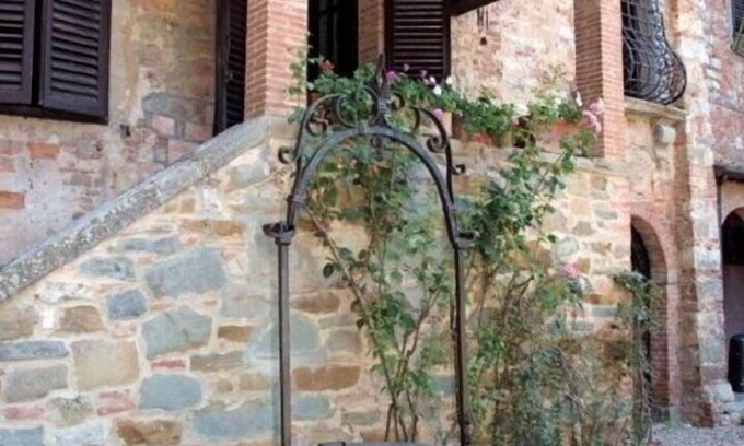 Lucignano Apartment | Cosy apartment for 4 people with WIFI, A/C, pool, close to Montepulciano