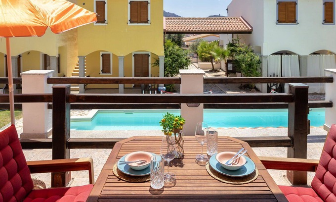 Viddalba Apartment | Cosy apartment for 4 guests with pool, WIFI, A/C, TV, terrace and pets allowed
