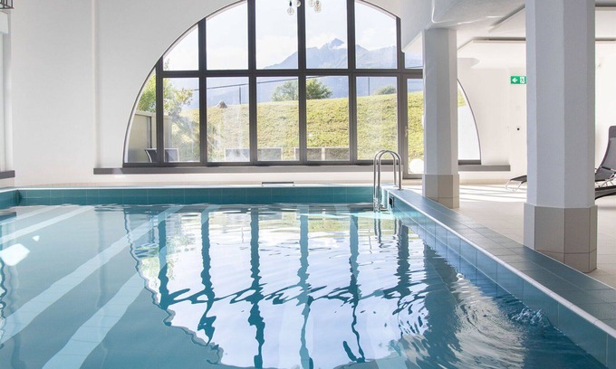 Falera Apartment | Cosy apartment for 4 people with WIFI, pool, TV, balcony, panoramic view and parking