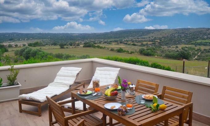 San Corrado di Fuori Apartment | Cosy apartment for 4 people with A/C, WIFI, TV and terrace