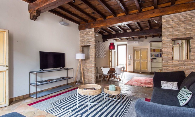 Rione VIII Sant'Eustachio Apartment | Cosy apartment for 5 guests with A/C, WIFI and TV