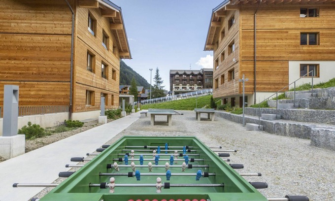 Zinal Apartment | Cosy apartment for 6 guests with WIFI, TV, pets allowed and parking