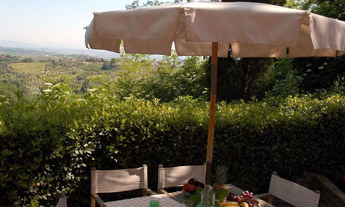 Montaione Apartment | Cosy apartment for 6 guests with WIFI, pool, A/C, TV and pets allowed, close to San Gimignano
