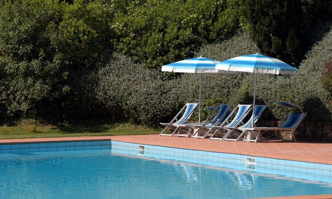 Montaione Apartment | Cosy apartment for 8 people with A/C, pool, WIFI, TV and pets allowed, close to San Gimignano