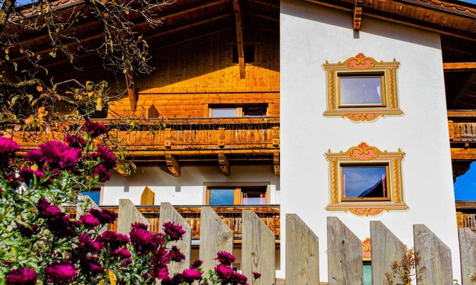 Neustift Im Stubaital Apartment | Cosy apartment for 9 guests with WIFI, TV, balcony and parking