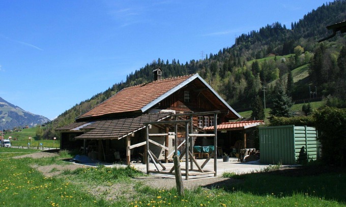 Kandergrund Apartment | Cosy apartment for 4 people with WIFI, balcony and pets allowed