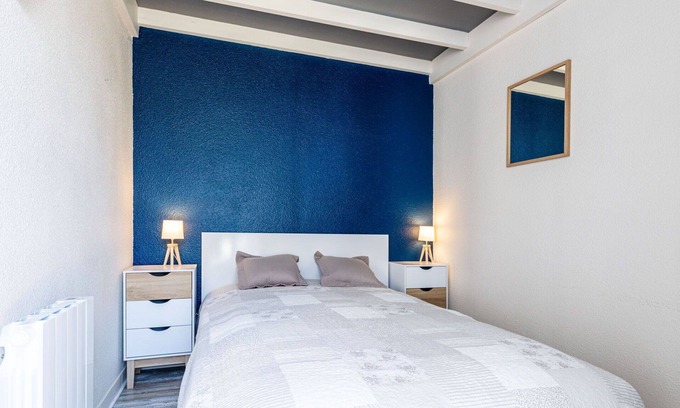 Les Mathes Apartment | Cosy apartment for 5 people with WIFI, TV and parking