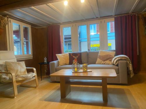 Matten bei Interlaken Apartment | Cosy apartment in heritage protected swiss chalet