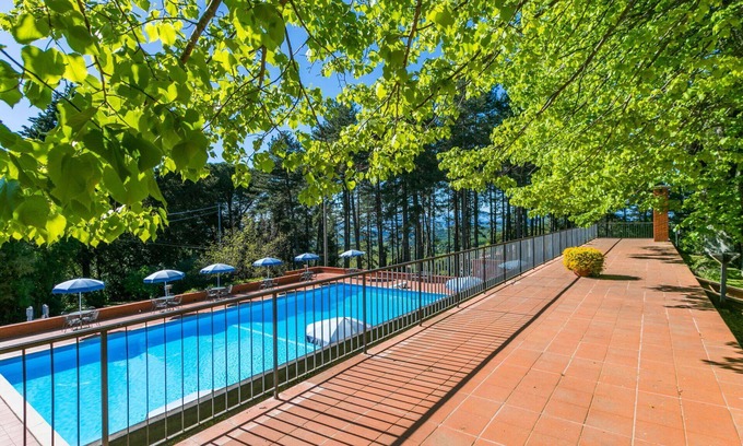 San Vivaldo Villa | Cosy apartment in villa with pool, WIFI, TV, terrace, pets allowed, panoramic view and parking