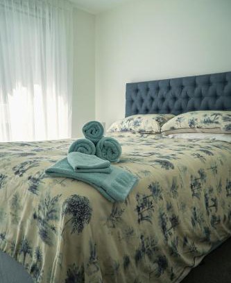 Mount Maunganui Bed & Breakfast | Cosy Apartment in beachside location