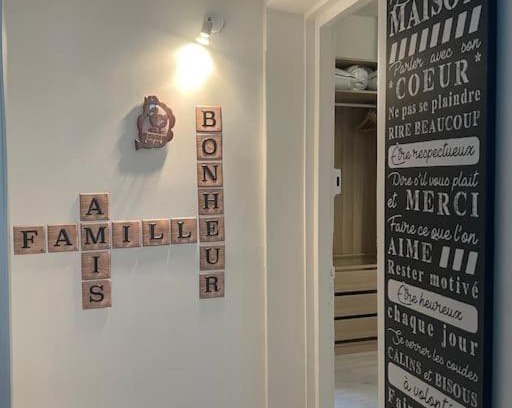Les Puces de Saint-Ouen Apartment | Cosy Apartment In paris