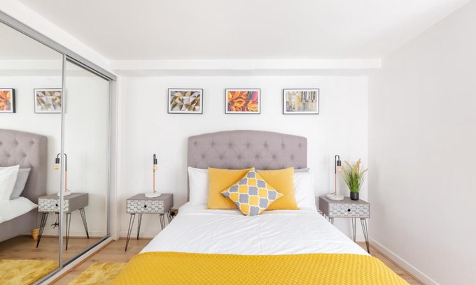City Centre Glasgow Apartment | Cosy Apartment in Quiet City-Centre with Car Park