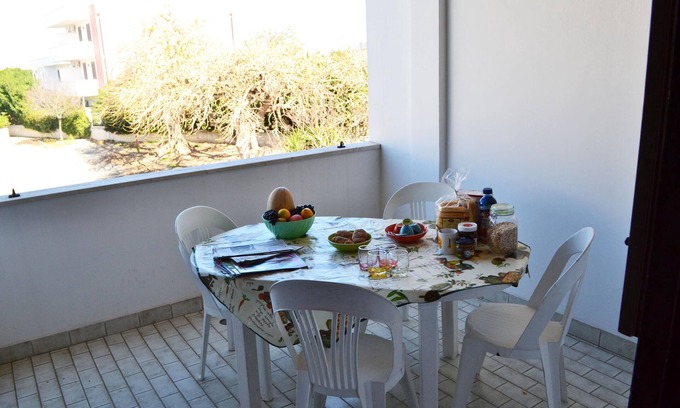 Torre dell'Orso Apartment | Cosy Apartment Near the Beach with Balcony