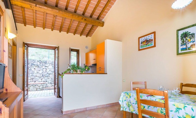 San Baronto Apartment | Cosy apartment with WIFI, pool, TV, terrace, pets allowed, panoramic view and parking