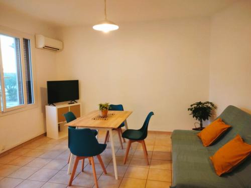 Courthezon Apartment | Cosy Courtesoun