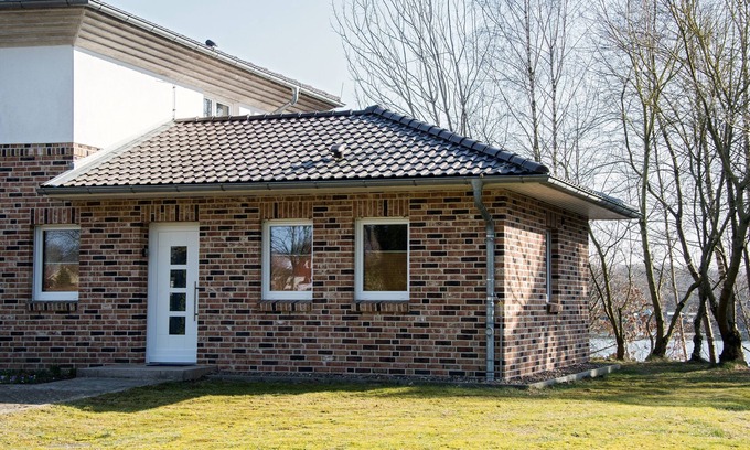 Debstedt Apartment | Cosy flat by the lake