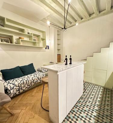 Arsenal Apartment | Cosy Flat In Marais