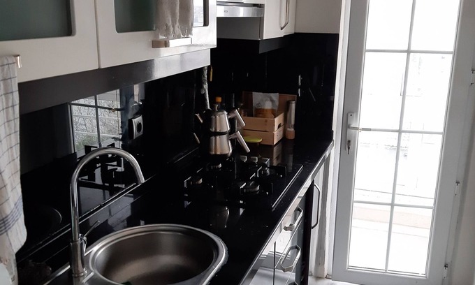 Ortakoy House | Cosy flat with Bosphorus view + a terrace