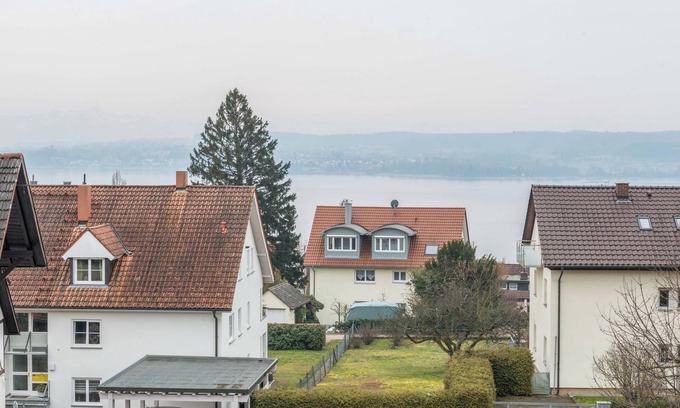Ueberlingen Apartment | Cosy holiday apartment "Maria Feucht" near Lake Constance with lake view