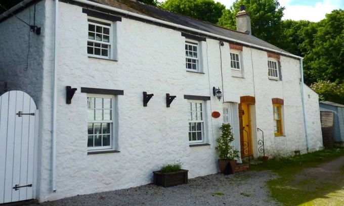 Perranporth Cottage | Cosy holiday cottage just a couple of minutes walk to the beach