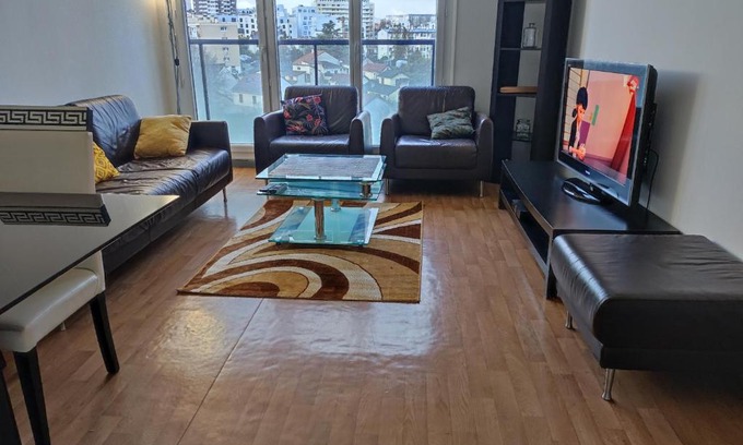 Villejuif Apartment | Cosy Home Paris