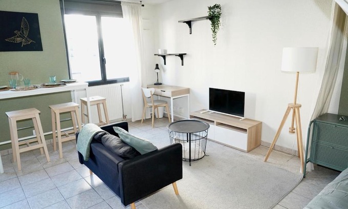 Villette Gare Apartment | Cosy Lafayette
