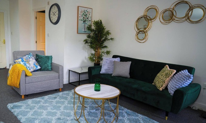 Haversham Apartment | Cosy Luxury Apartment in Milton Keynes