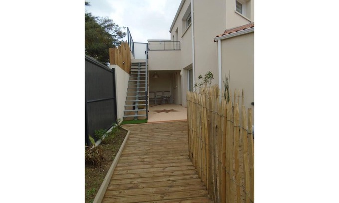 La Chaume Apartment | Cosy, quiet apartment with parking in front