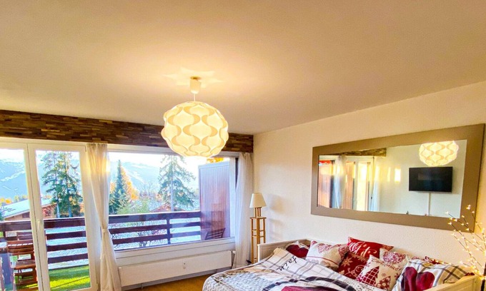 Montana Apartment | Cosy, quiet studio with terrace overlooking the Alps
