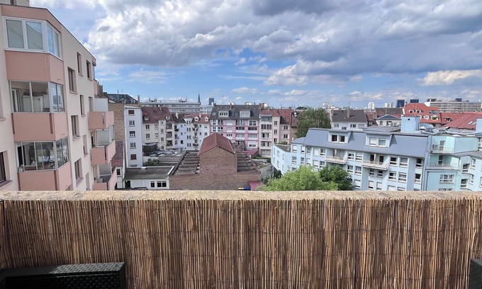 Neudorf South Apartment | Cosy Rent Strasbourg Wifi Terrasse St Aloise